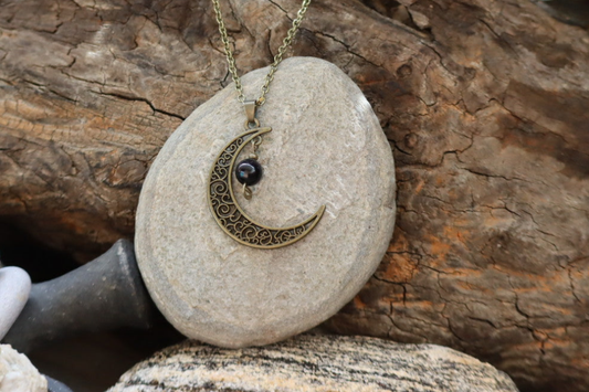 Collier Maëthün – « Pierre de la nuit »